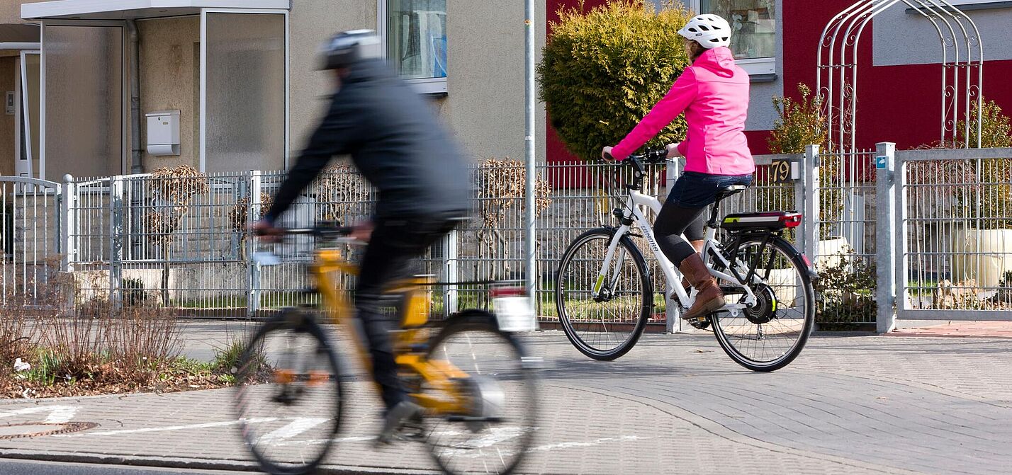Gemeinsam genutzte Rad- und Gehwege Gemeinsam genutzte Rad- und Gehwege